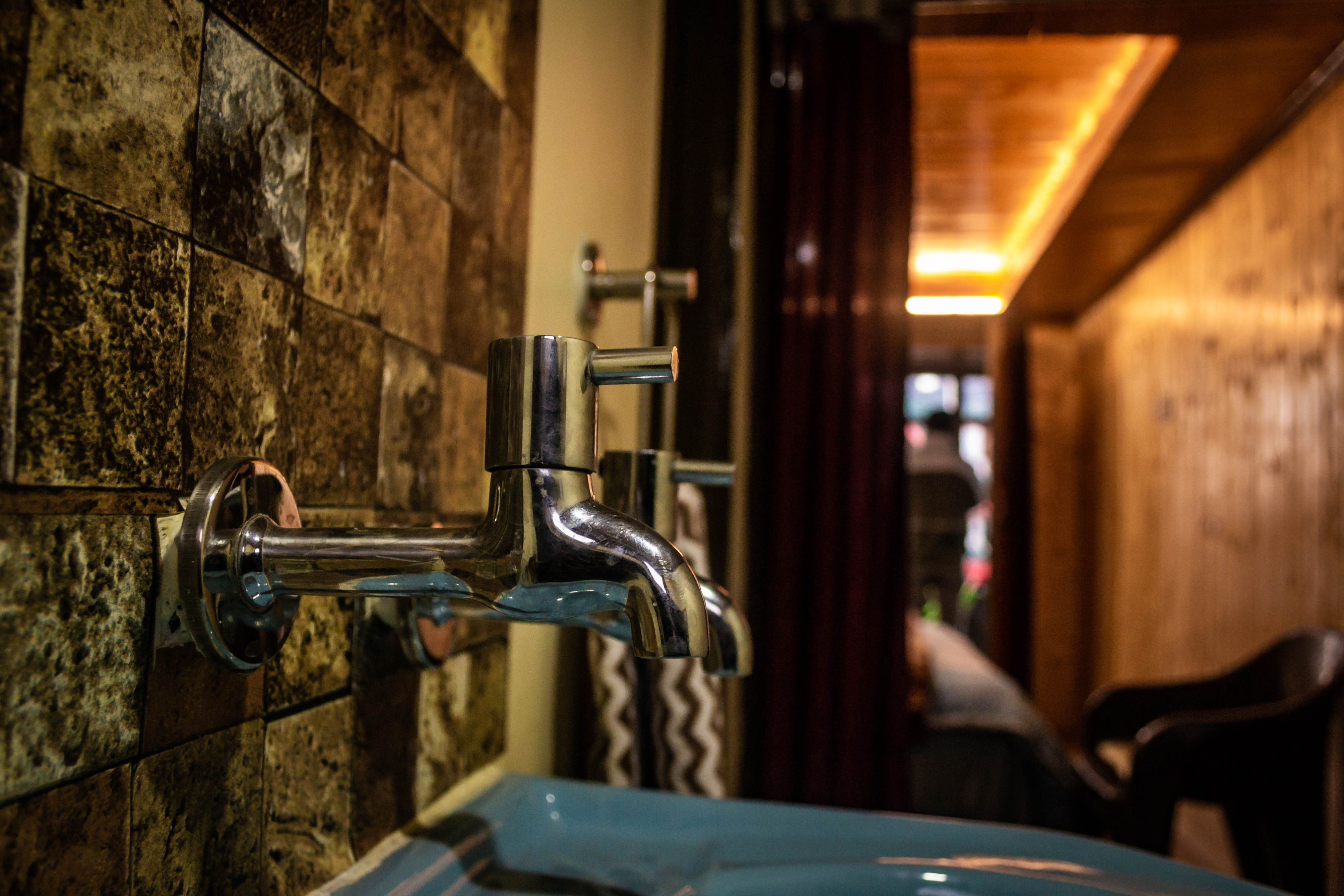 Deodar Homestay - Tap to explore photos