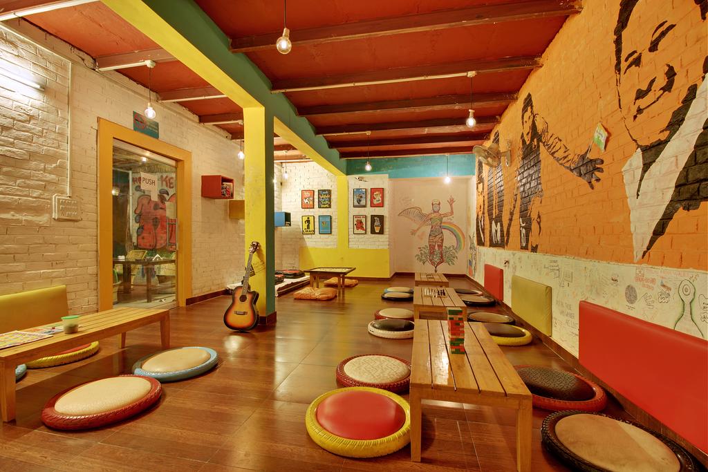 Bedweiser Backpackers Hostel - Tap to explore photos