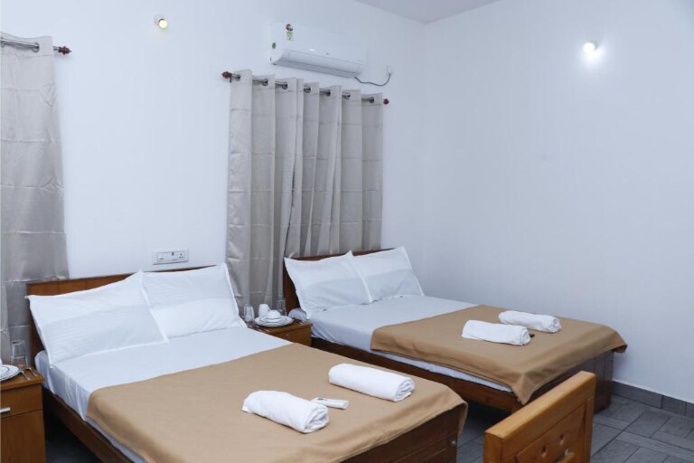 Chippy Resorts Courtallam - Tap to explore photos