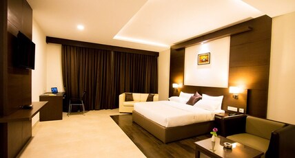 Hotel Raama Room Type - Suite Room A/C