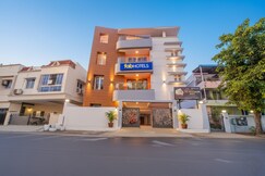 FabHotel Hathvik Park