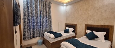 Hotel Yogita Inn