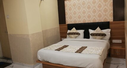 Hotel New Pathik Room Type - Dulex Ac Room
