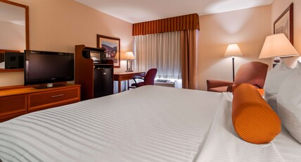 Best Western Marion Hotel Room Type - 1 KING BED,NON SMOKING,MICROFRIDGE,HI SPEED NET,FULL BREAKFAST