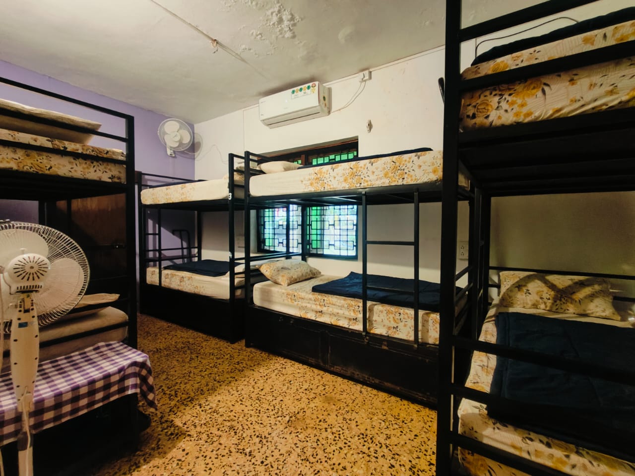 Kites Hostel and Rooms - Tap to explore photos