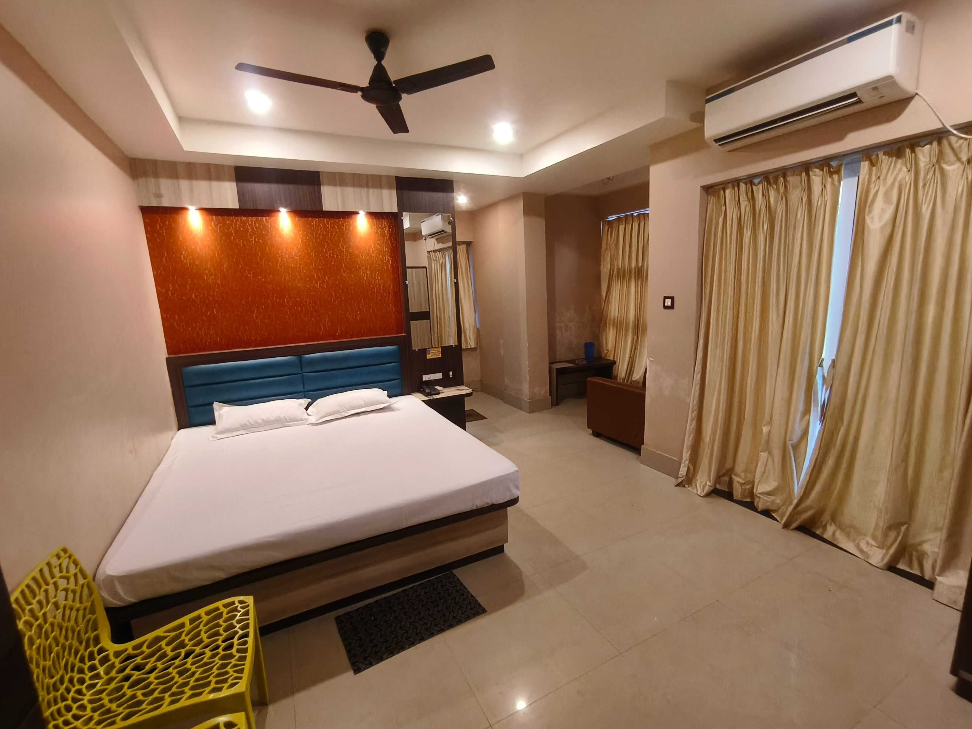 Hotel O International Kalpana Alay - Tap to explore photos