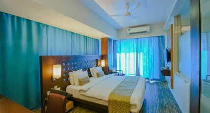 Hotel Sea Fans Room Type - Sea Facing Suite Room with Jacuzzi