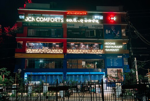 Hotel JCN Comforts