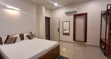 Devki Grand Hotel Room Type - Deluxe Room