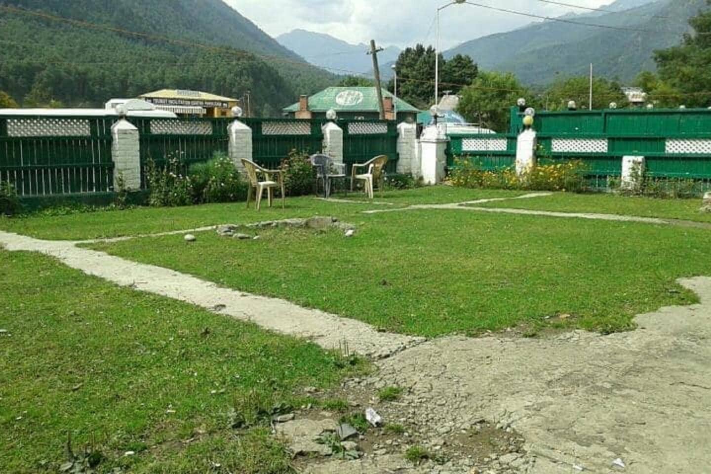 Regent  - Tap to explore photos