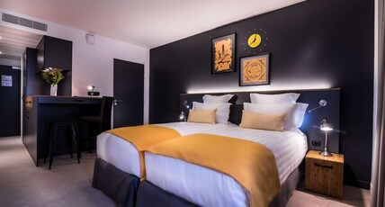 BEST WESTERN PLUS SUITCASE PARIS LA DEFENSE Room Type - 2 Single Beds