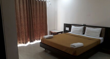 Indo Mountain Hotel Room Type - Executive AC Room