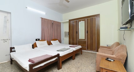 Rajahamsa Guest House Room Type - Standard Non Ac Double