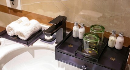 Ha Noi Fiesta Central Hotel and Spa Room Type - Executive Window Double or Twin Ha Noi Fiesta Central Hotel and Spa Room Type - Executive Window Double or Twin