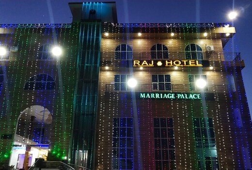 Raj Hotel