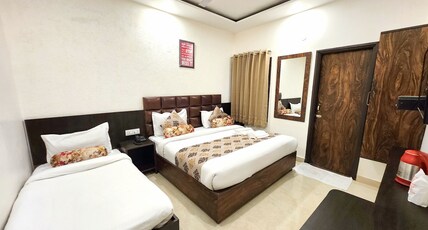 Hotel Krishnas Room Type - Classic Triple Bed Room