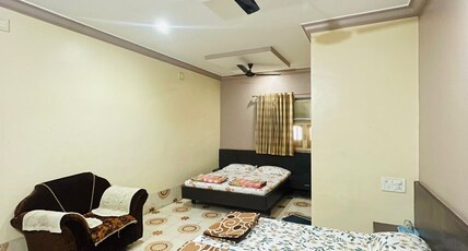 Hotel Rajdhani - Best Family Hotel in Pavagadh and Halol Room Type - Standard Triple Bed Non AC Room
