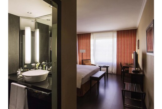 Hotel Pullman Madrid Airport & Feria