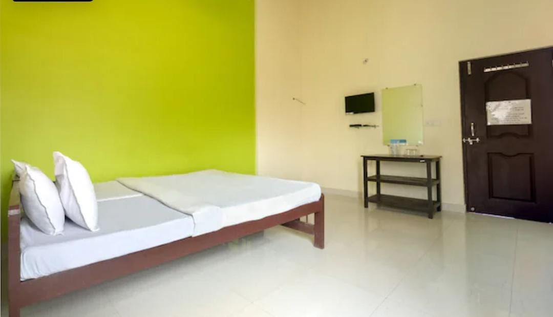 P S Guest House - Tap to explore photos
