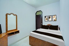 Address of Hotel O Paharganj New Delhi Railway Station Formerly Sweet Dream inn
