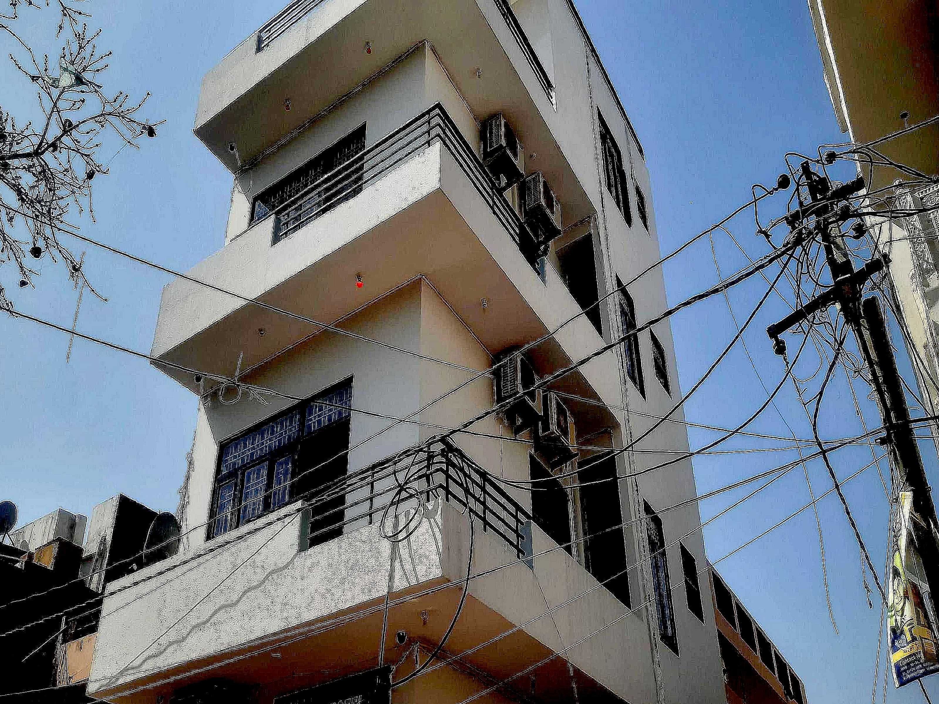 Hotel O Dev Mansarovar - Tap to explore photos