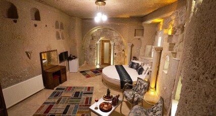 Roma Cave Suite Hotel Room Type - Queen Suite