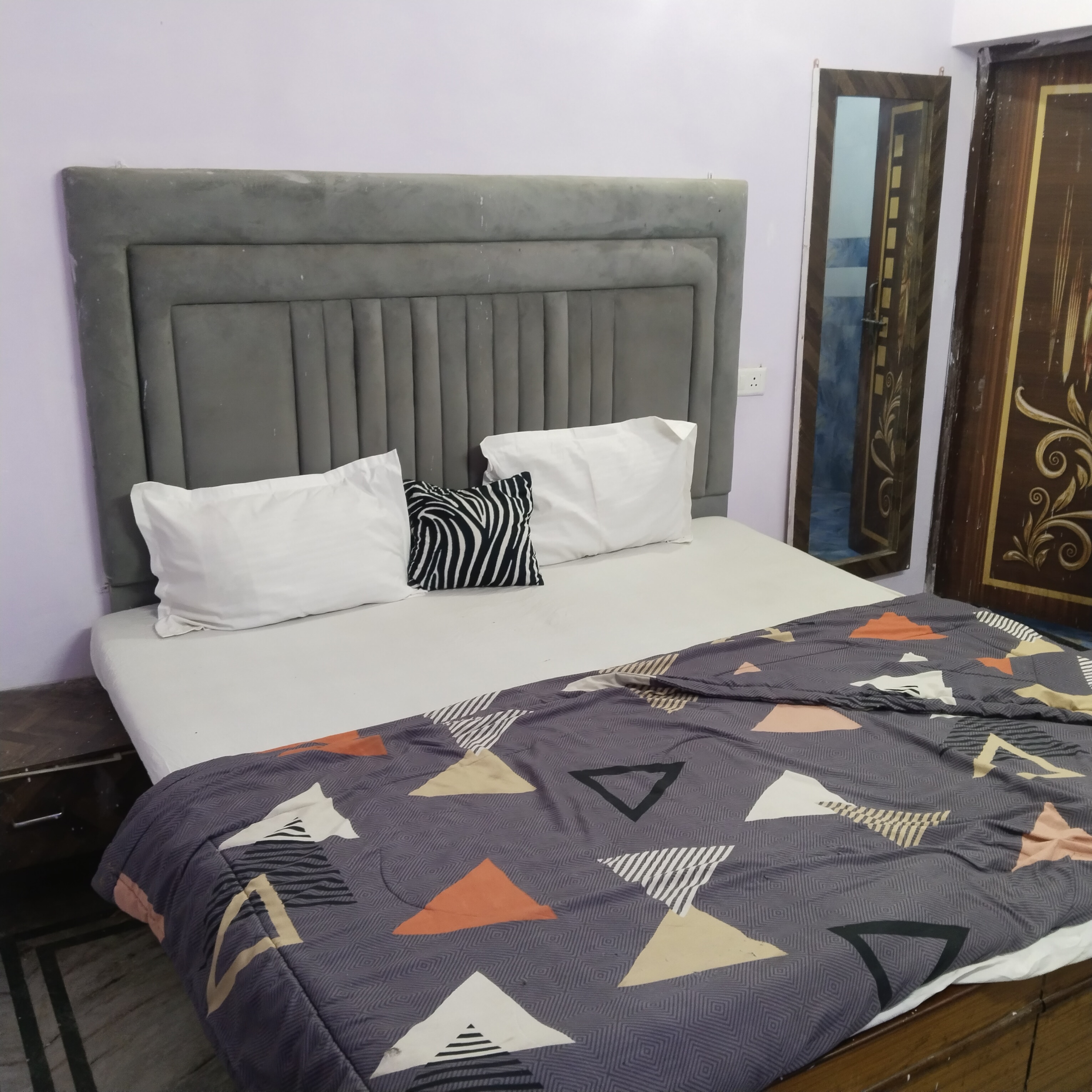 Hotel vishram - Tap to explore photos