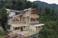 Echor Mountain Crest Jibhi