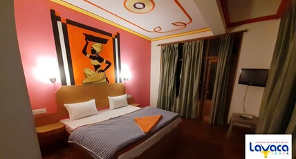 La Vaca India Hostel Manali | Rooms & Dorms Room Type - Superior Bed Room