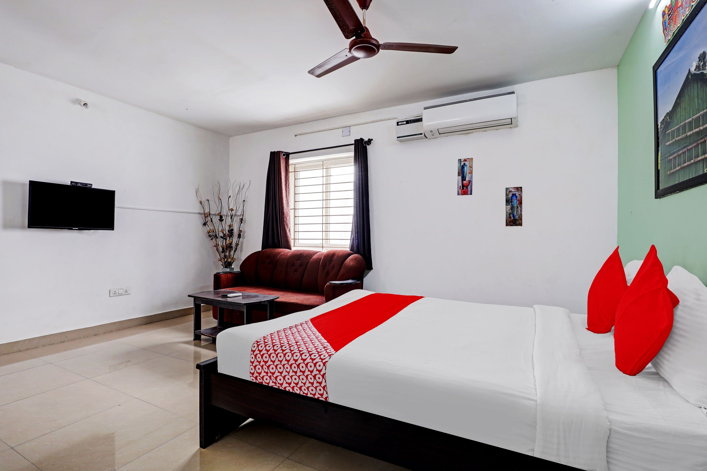 Hotel O The Max Well Resort Near Juhu Beach - Tap to explore photos