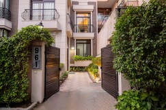 BedChambers Serviced Apartments @Sector 40