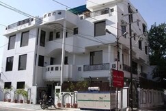 Hotel Maharaja Palace