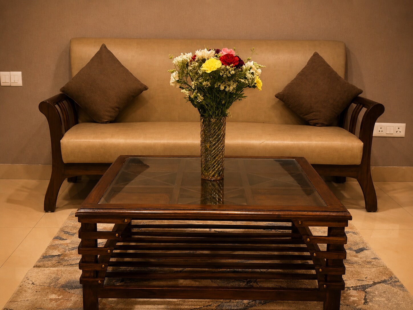 Comfort Inn Dhaliwals, Gurgaon - Tap to explore photos