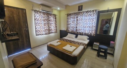 Hotel Sai Neelam Room Type - Double Bed Ac Room Hotel Sai Neelam Room Type - Double Bed Ac Room