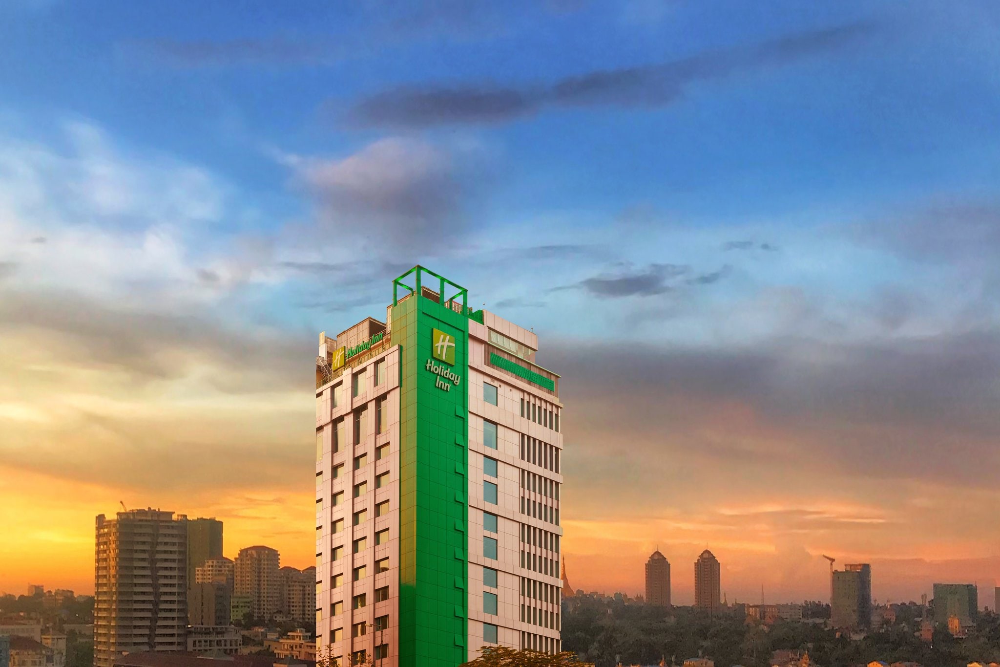 Holiday Inn DHAKA CITY CENTRE - Tap to explore photos