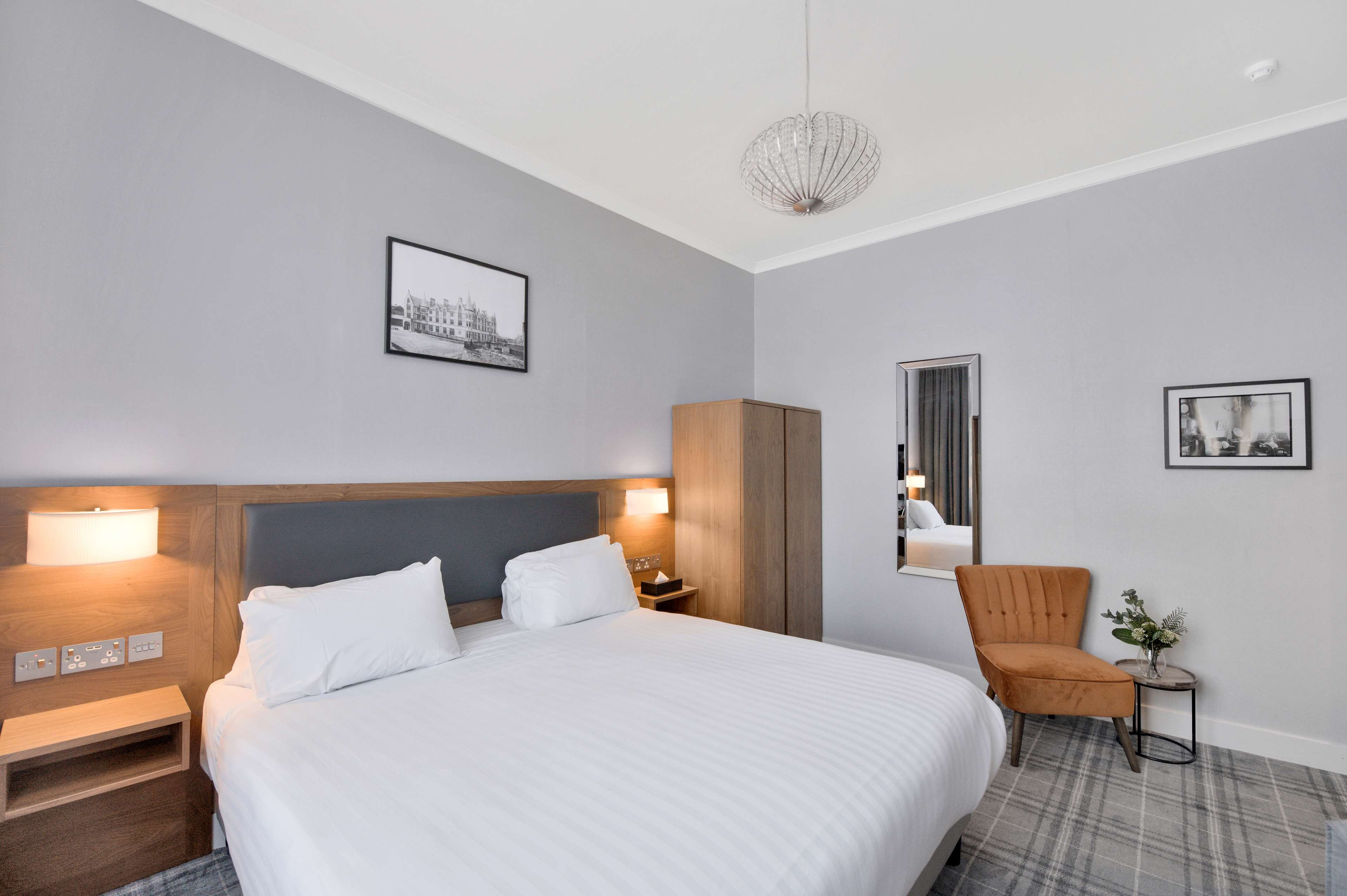 Radisson Blu Hotel, Perth - Tap to explore photos