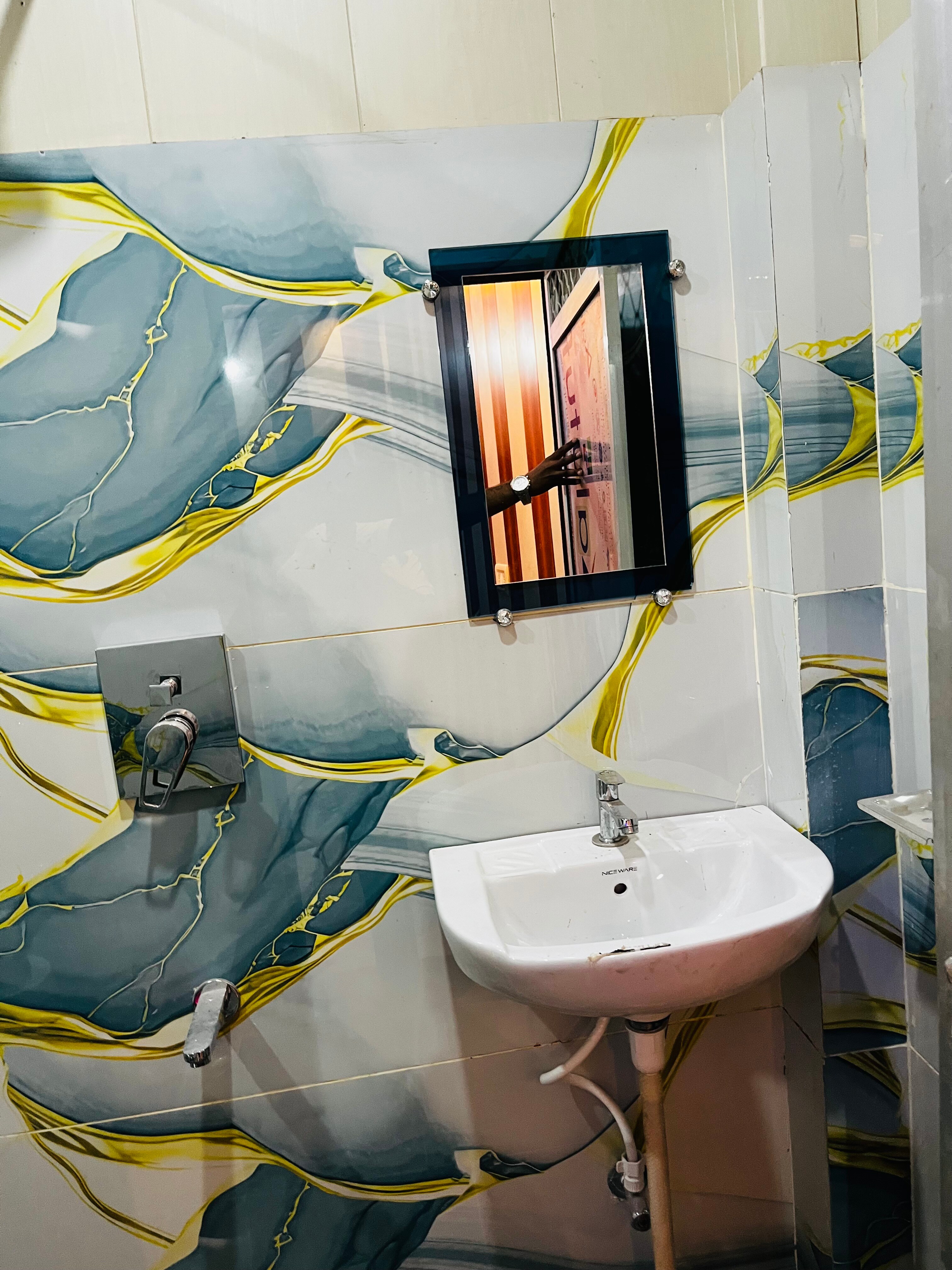 Hotel prabharaj palace/ ram mandir 200 meter - Tap to explore photos