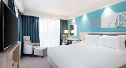Hampton by Hilton London Docklands Room Type - QUEEN ROOM