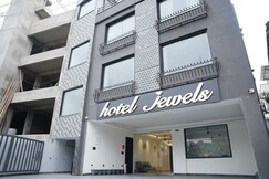Hotel Jewels