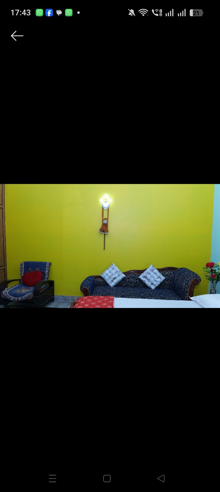 Deluxe Double Room - Tap to explore photos