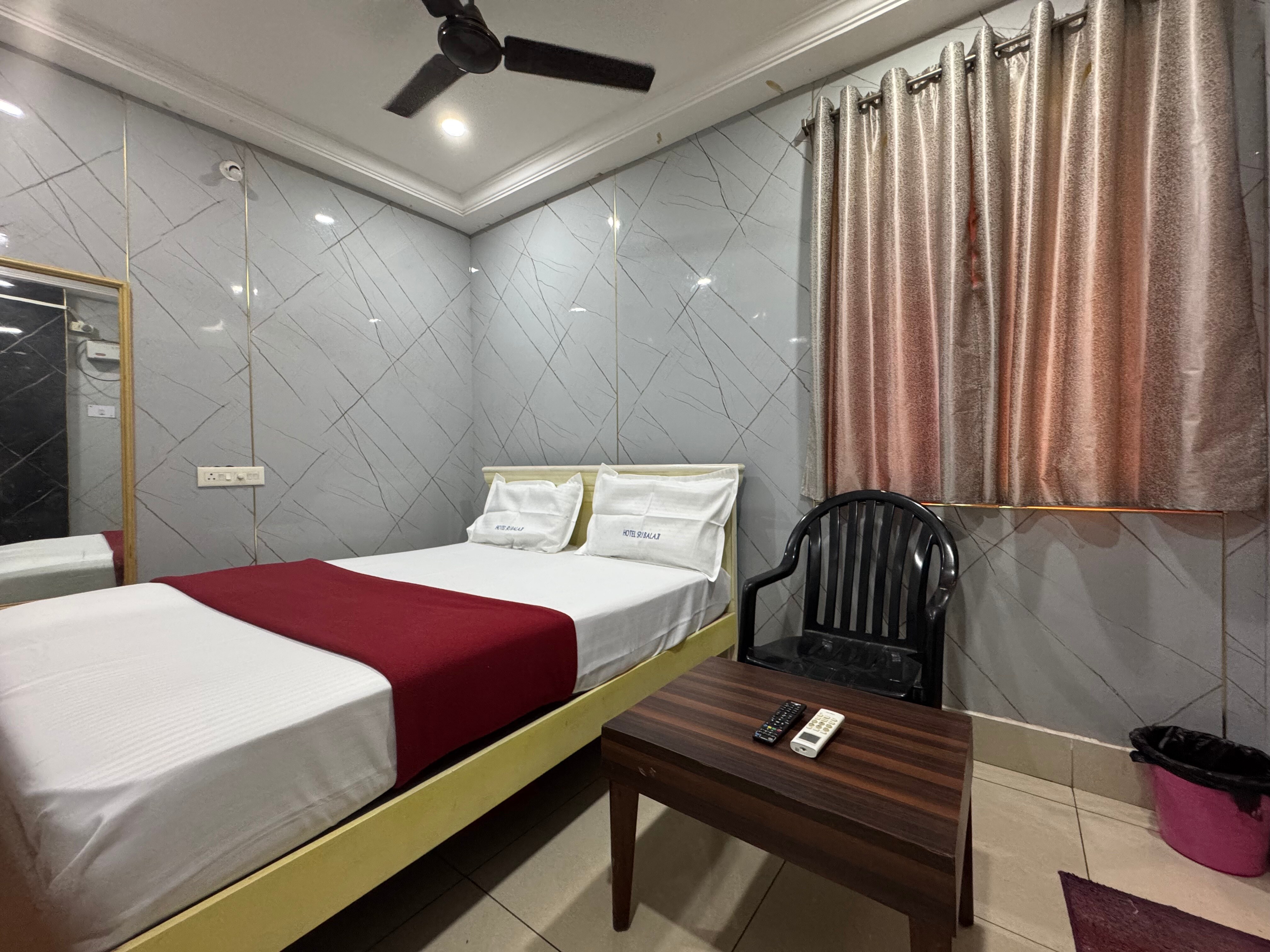 Hotel Sri Balaji Residency - Tap to explore photos