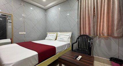 Hotel Sri Balaji Residency Room Type - Double Bed Non-AC Room