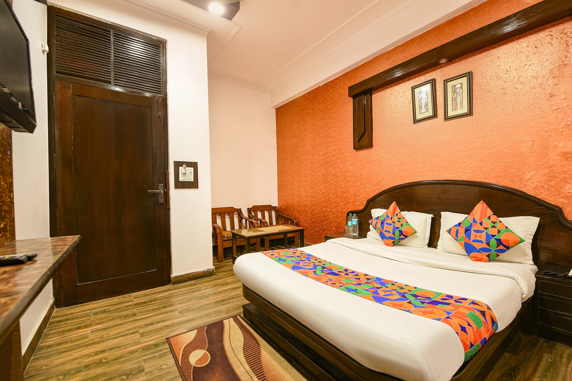 FabHotel Delhi Continental - Tap to explore photos