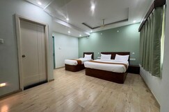 Raasaa Grand Rooms