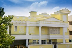 Iris Comfort Inn - Entire Homestay