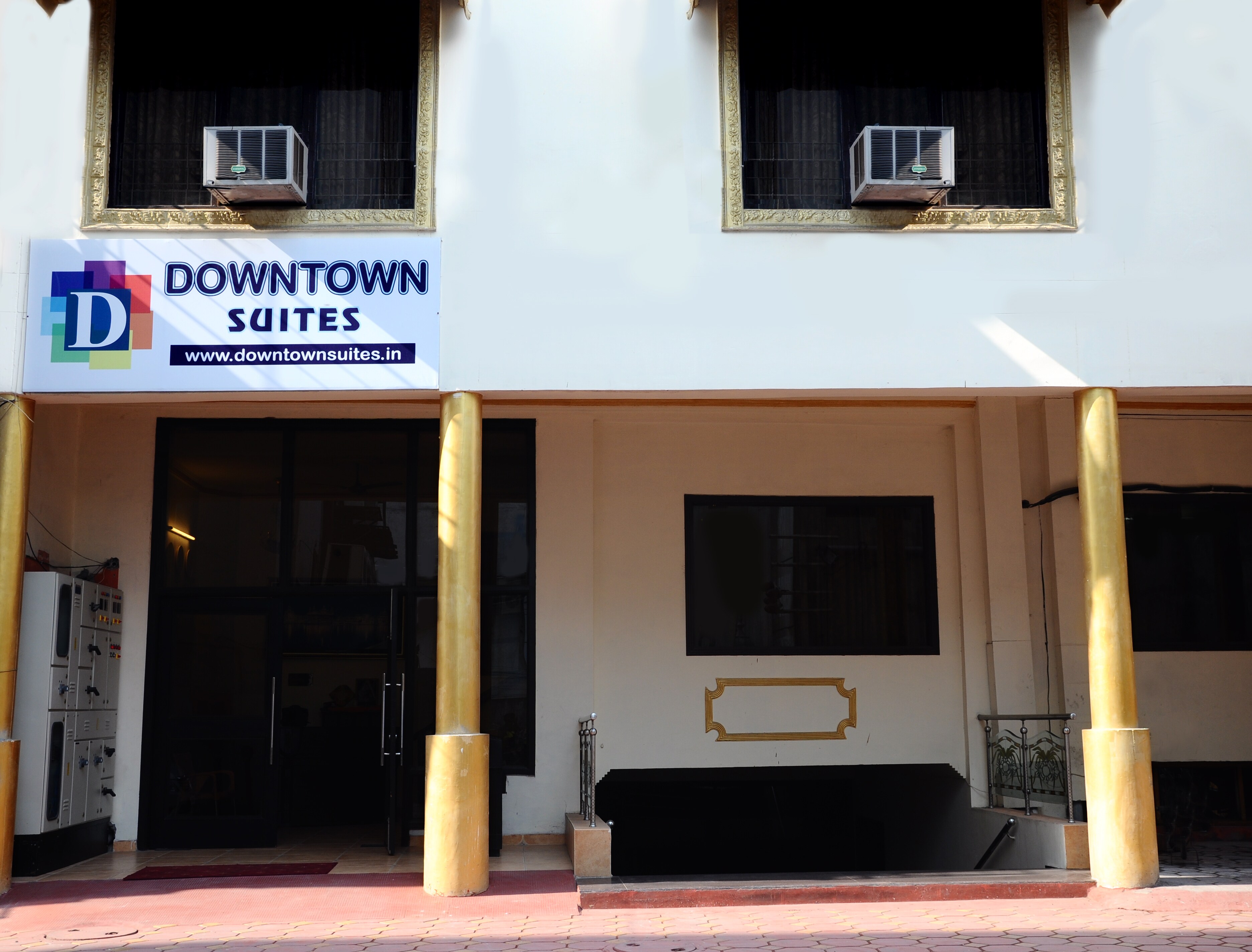 Downtown Suites - Tap to explore photos