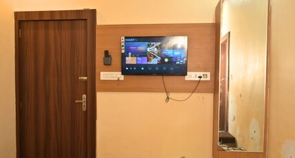 RK Hotel in ujjain Room Type - Deluxe Room Non Ac