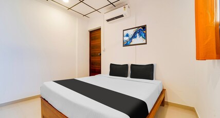 Super Hotel O Vazhakkala Room Type - Deluxe