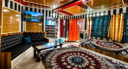 Jaan Hotel and Restaurant Room Type - Family Room 1 Jaan Hotel and Restaurant Room Type - Family Room 1