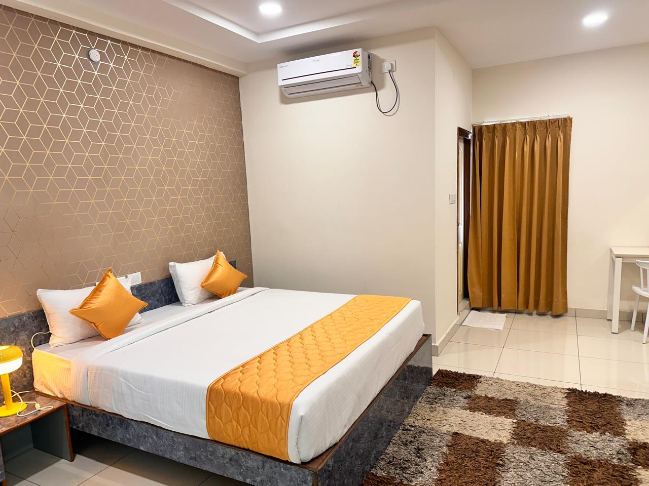 Hotel Aerotel - Tap to explore photos